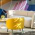 Canapé d\'accueil en tissu en salle d\'attente avec fauteuil jaune, gamme Aliste - France Bureau