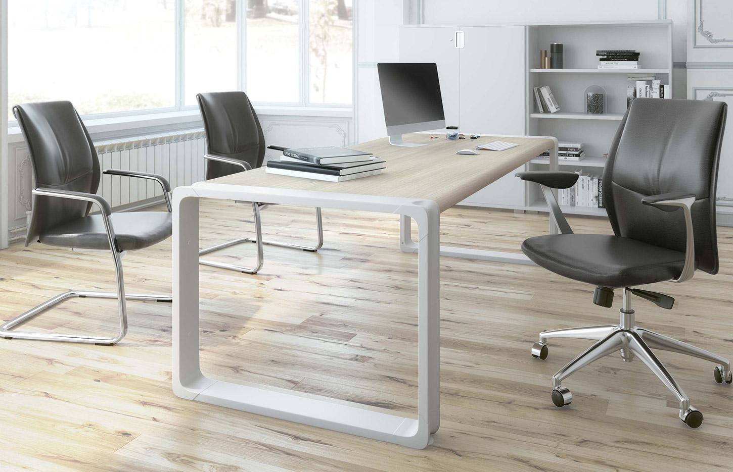 Fauteuil de direction en similicuir Noir, gamme Astorg - France Bureau