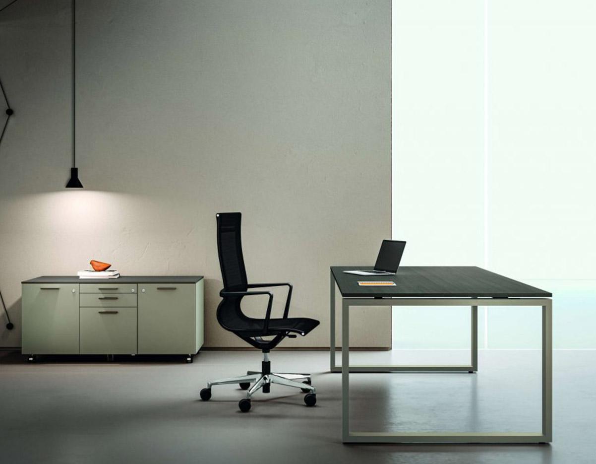 Bureau modulable open-space individuel ou bench pieds en \