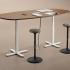 Table de réunion réglable en hauteur, plateau ovale tonneau en bois et pied central, gamme Baxter - France Bureau