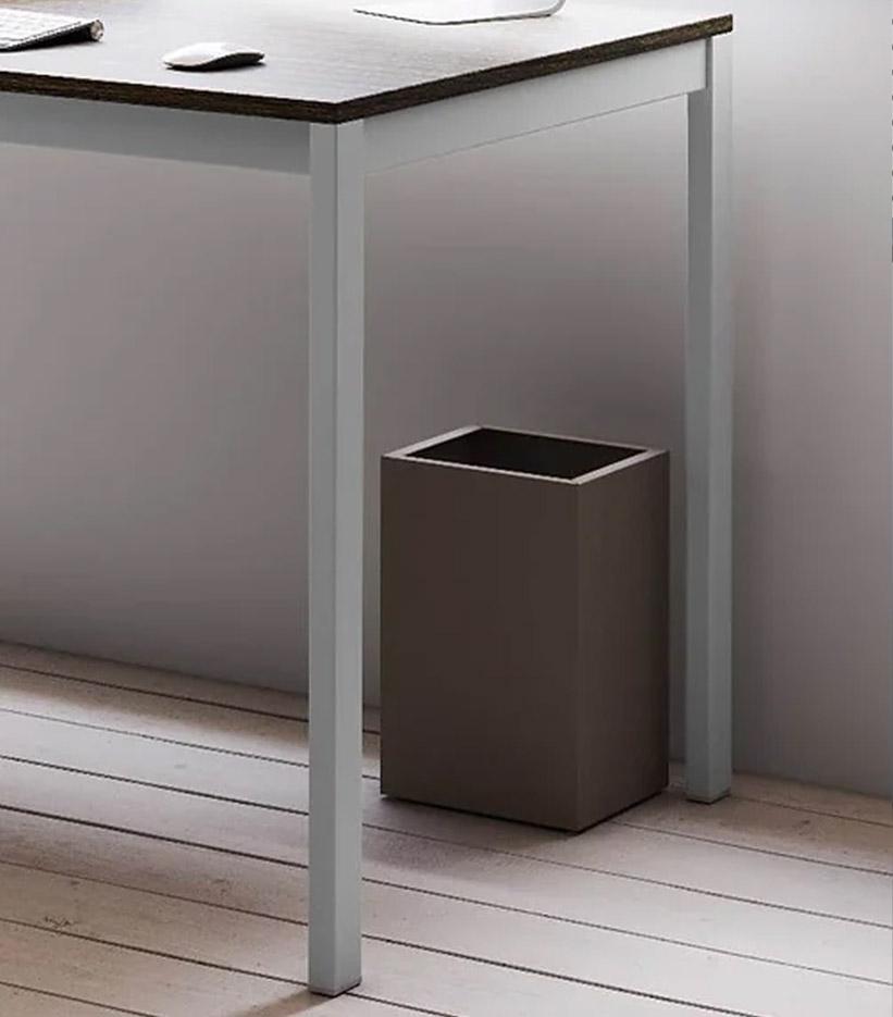Corbeille à papier en métal disponible en 9 coloris - Gamme Carse - France bureau	