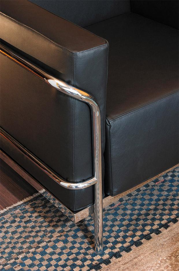Design inspiré du canapé Le Corbusier LC2, gamme Corobin fauteuil, France Bureau