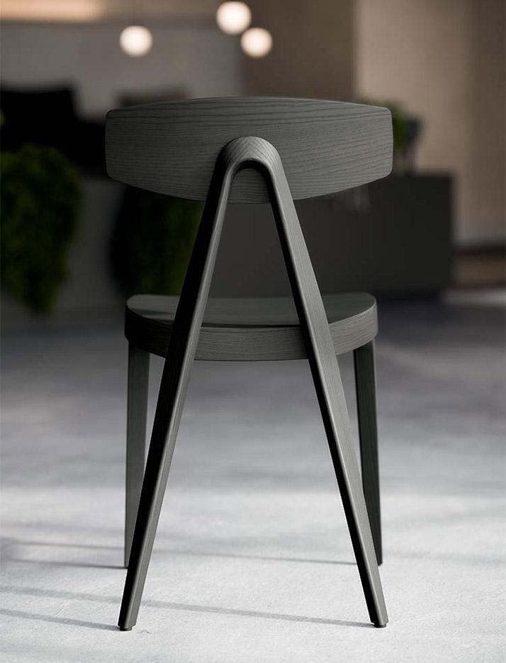 Chaise en bois de frêne structure design uni ou bicolore, gamme Corrib - France Bureau