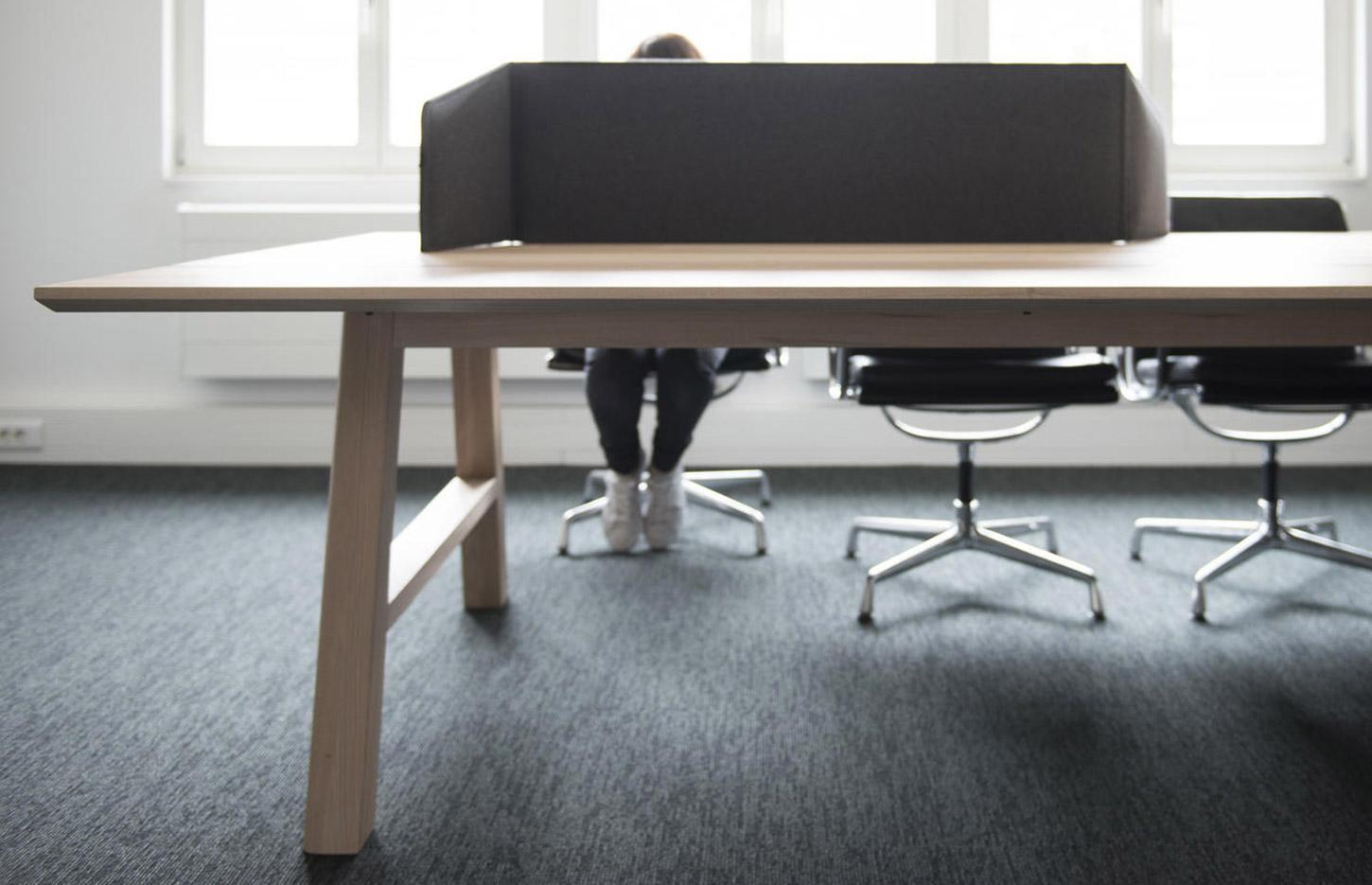 Séparateur de bureau à absorption phonique, bords droits ou arrondis, gamme Echoes Front - France Bureau