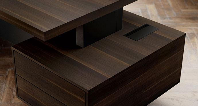 Description Esino Impérial Bureau direction