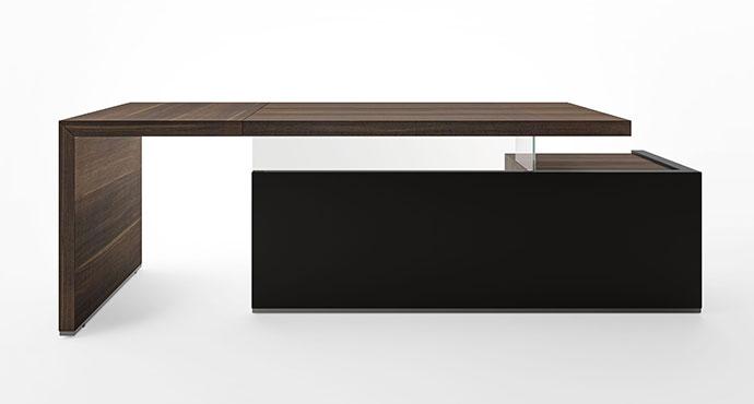 Description Esino Leaven Bureau direction