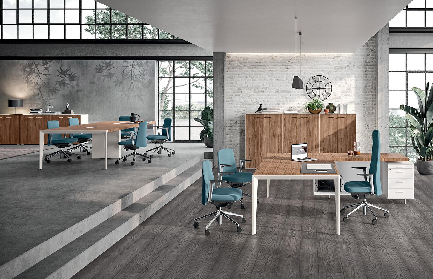 Bureau de direction en bois insert cuir avec retour sur caisson, gamme Forbes - France Bureau