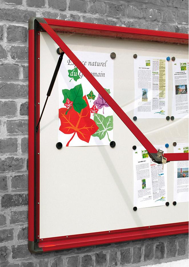 Tableau d\'affichage étanche pour l\'extérieur avec serrure, gamme Frame Out, mobilier de bureau France Bureau