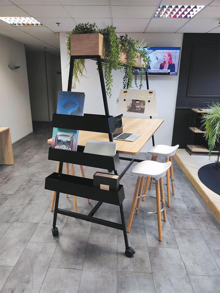 Bureau coworking connecté en métal et bois assis ou debout, gamme Fundy coworking - France Bureau