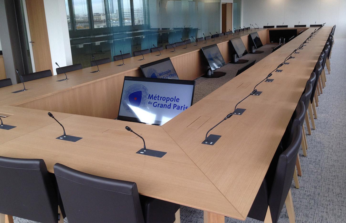 Table de conférence bois plaqué ébénisterie, Fabrication Française, gamme Nature et bois - France Bureau 