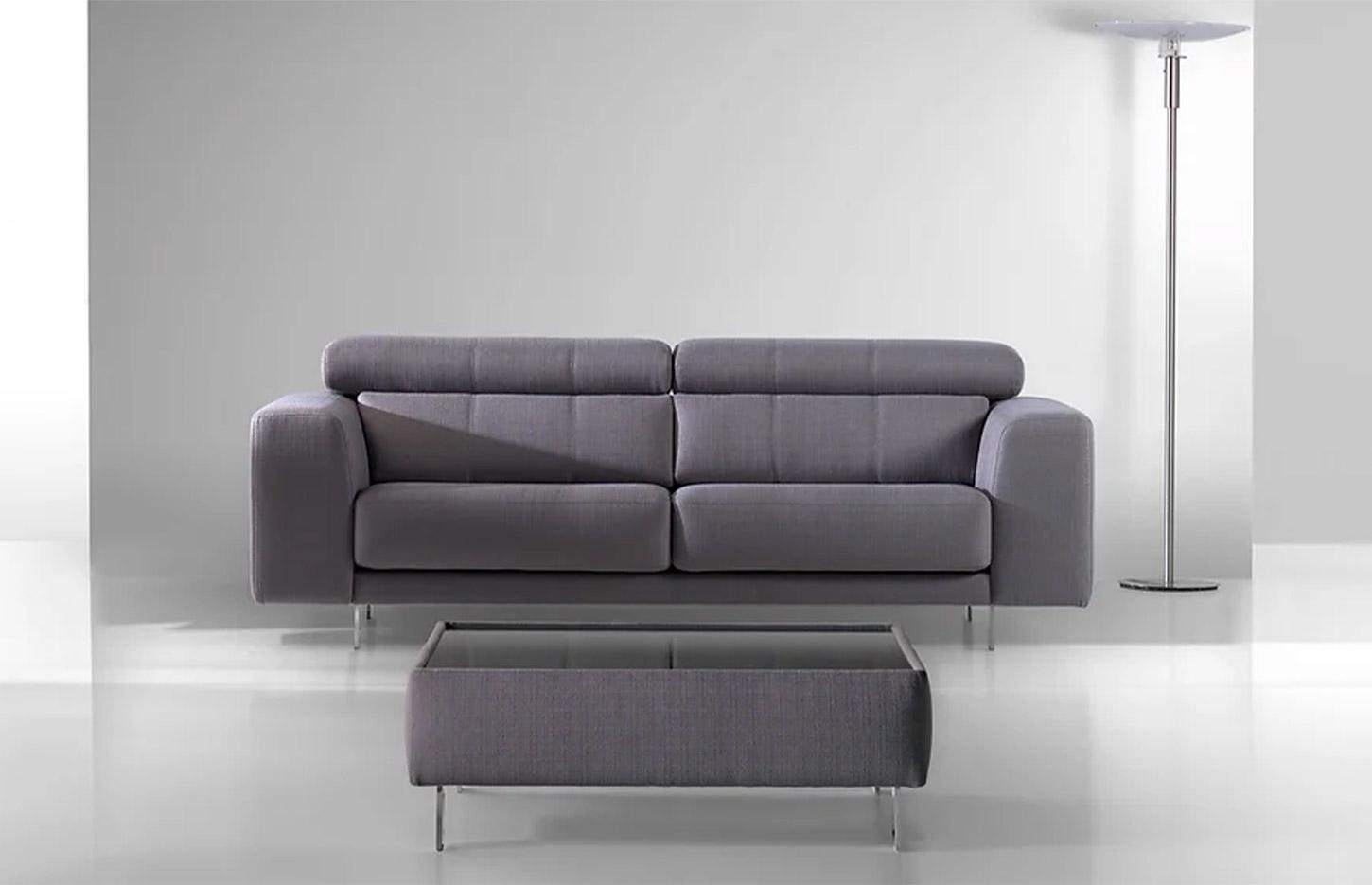 Canapé confortable en tissu avec têtière réglable et pieds métal, gamme Malte - France Bureau