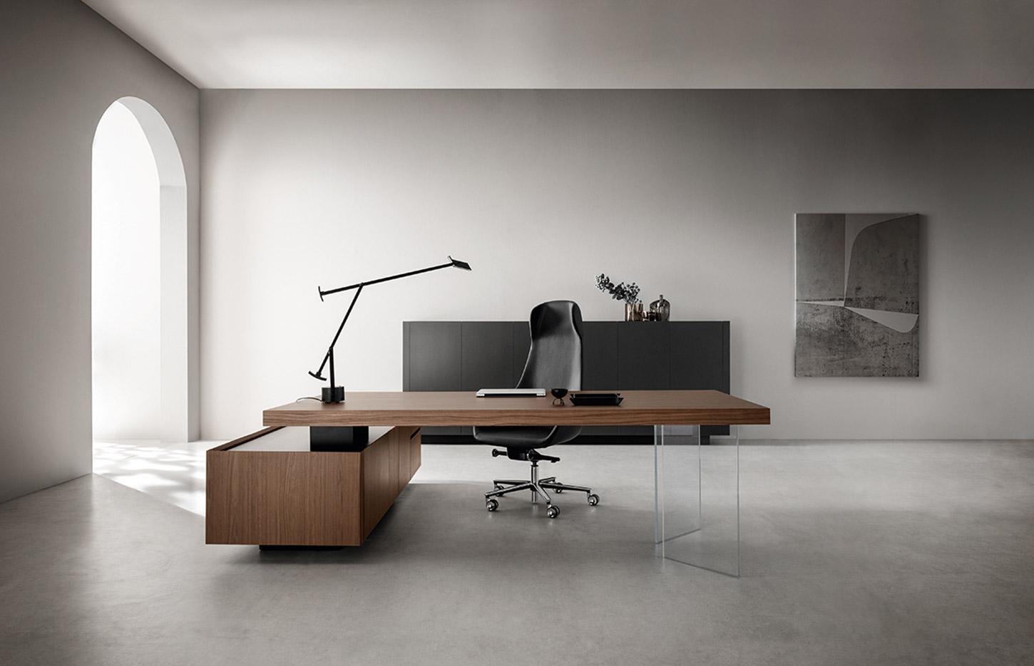 Bureau de direction président en bois, cuir ou verre, gamme Mattarone - France Bureau