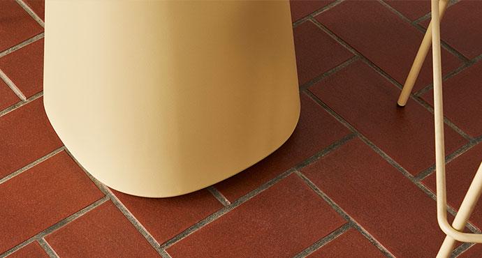 Description Medina haute Table de réunion haute