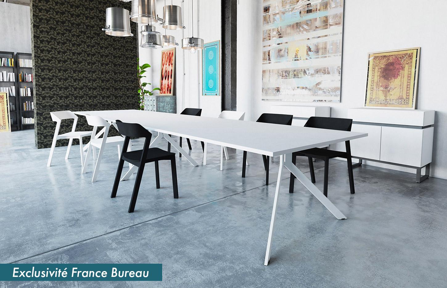 Table de conférence plateau mélaminé et pieds en métal, gamme Methana - France Bureau