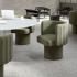 Fauteuils pivotants en tissu vert olive dans un espace collaboratif, gamme Misurina - France Bureau