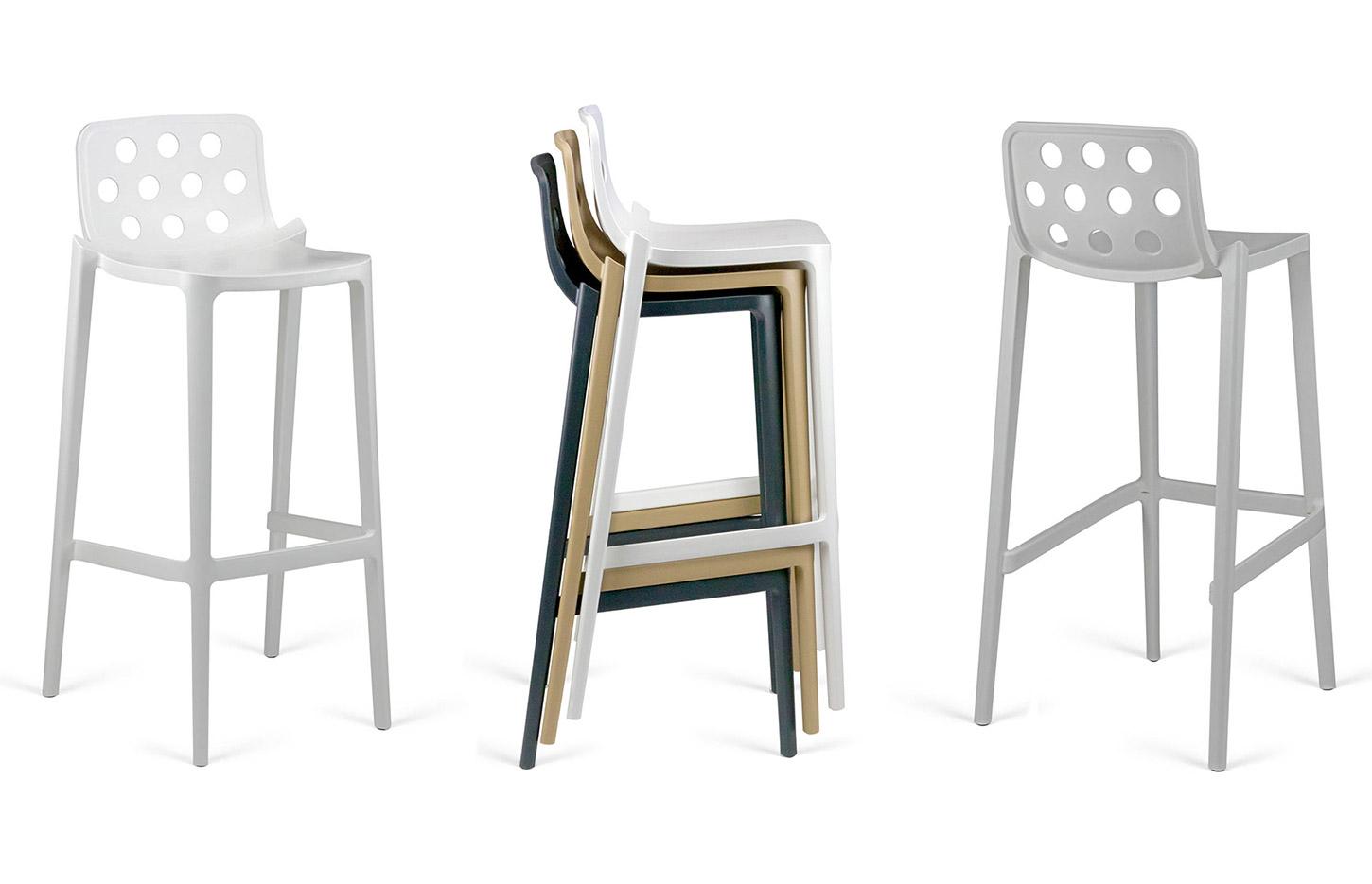 Table et chaise d\'extérieur tabouret empilable, gamme Neva - France Bureau