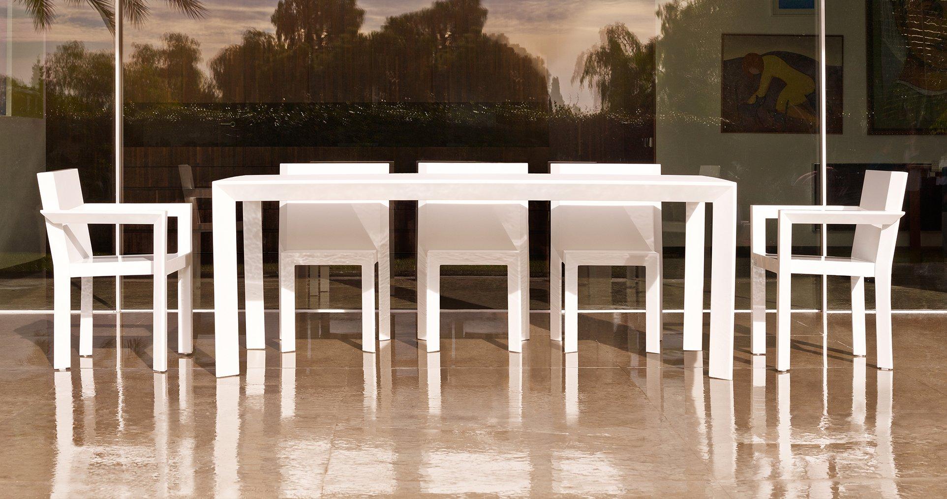 Table et chaise d\'extérieur assise en vinyl résistant 100% recyclable, gamme Oran - France Bureau
