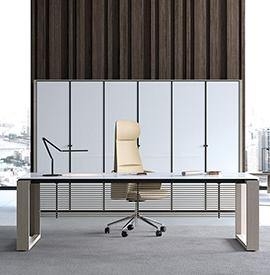 Bureau de direction design et luxe LLOYD → Aménagement