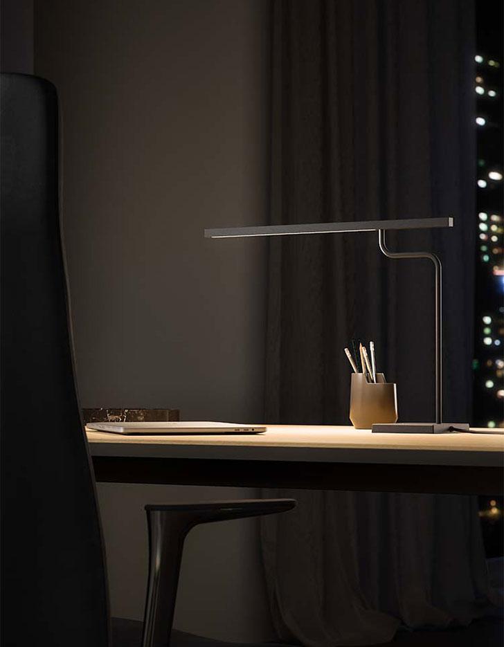 Lampe de bureau éclairage LED réglable avec variateur d\'intensité, gamme Profil office line - France Bureau