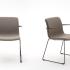 Chaise visiteur et de réunion avec accoudoirs fixe en option et monocoque tapissé - GAMME TARO - France Bureau