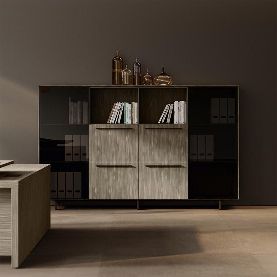 Bureau direction en bois avec retour sur meuble rangement, plateau mélaminé peuplier clair - gamme Thorens - France Bureau