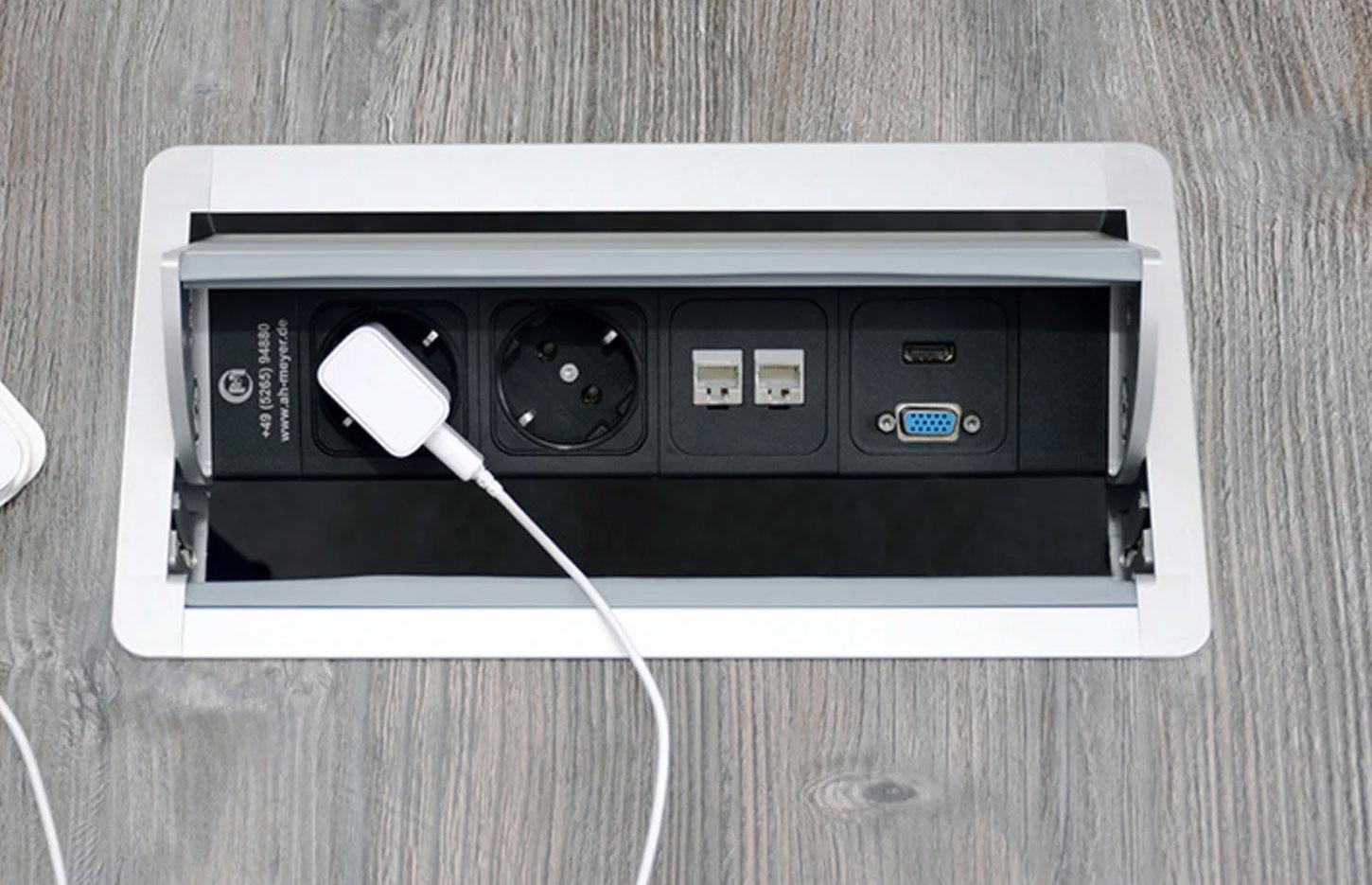 Trappe top-access avec prises et connectiques, gamme Top Access - France Bureau