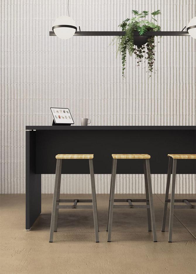 Tabouret assise bois ou polypro et structure métal - gamme Valira - France Bureau	