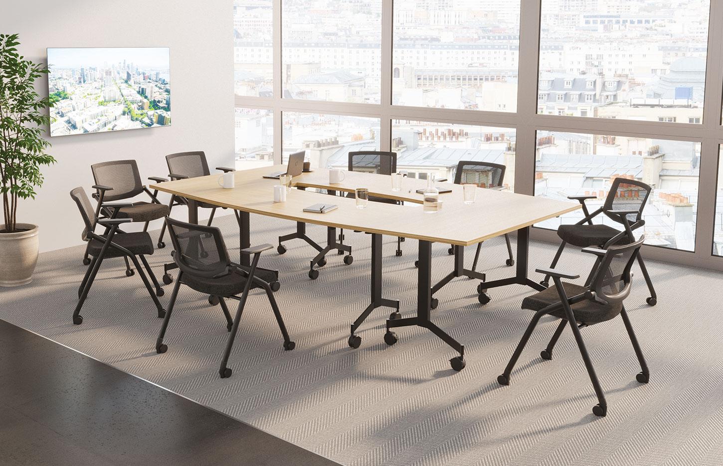 Chaise de formation pliante sur roulettes avec dossier résille noir et assise rembourrée - Gamme Vernier - France Bureau