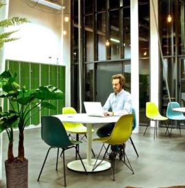 Tendances 2025 : Nos idées d\'aménagement et de décoration de bureau professionnel